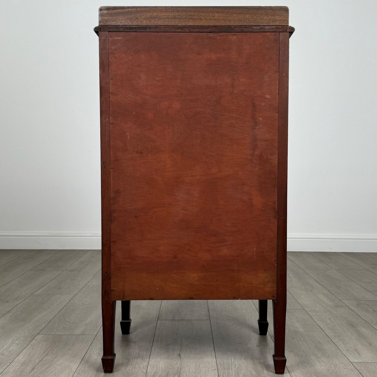 Antique 20th Century Inlaid Cabinet In Mahogany photo vinterior