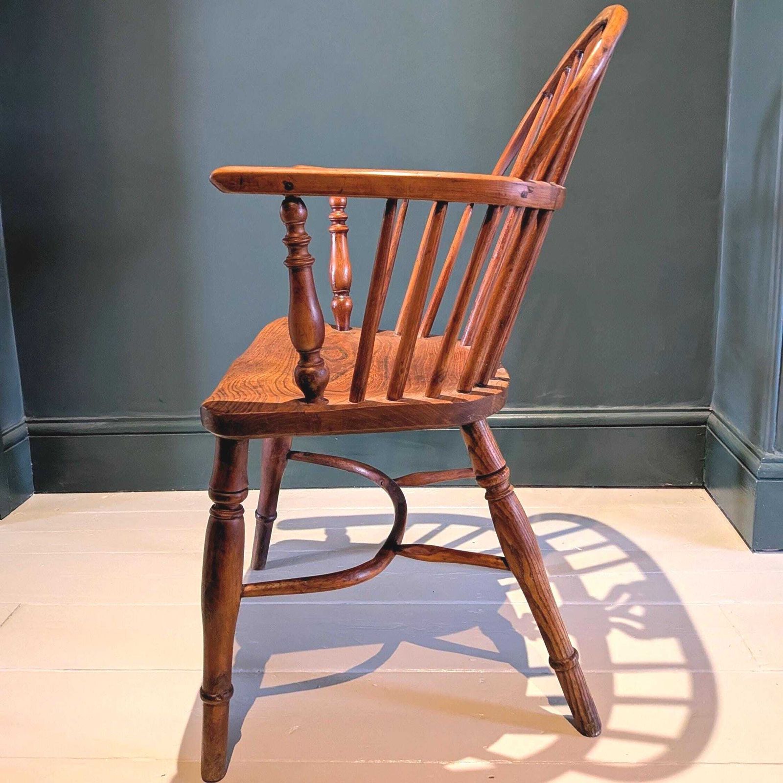 A Handsome Antique Georgian Yew Wood & Elm Windsor Chair Armchair C1820 photo Furniture