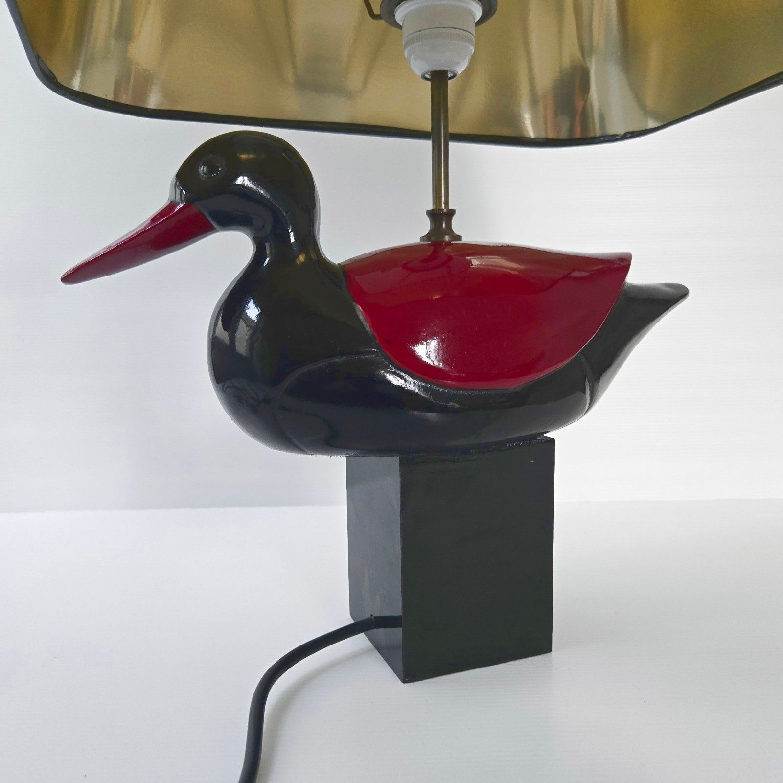 Vintage 1970 Italian Duck Wood Lacquer Black & Burgundy Table Lamp 70s photo 512.0