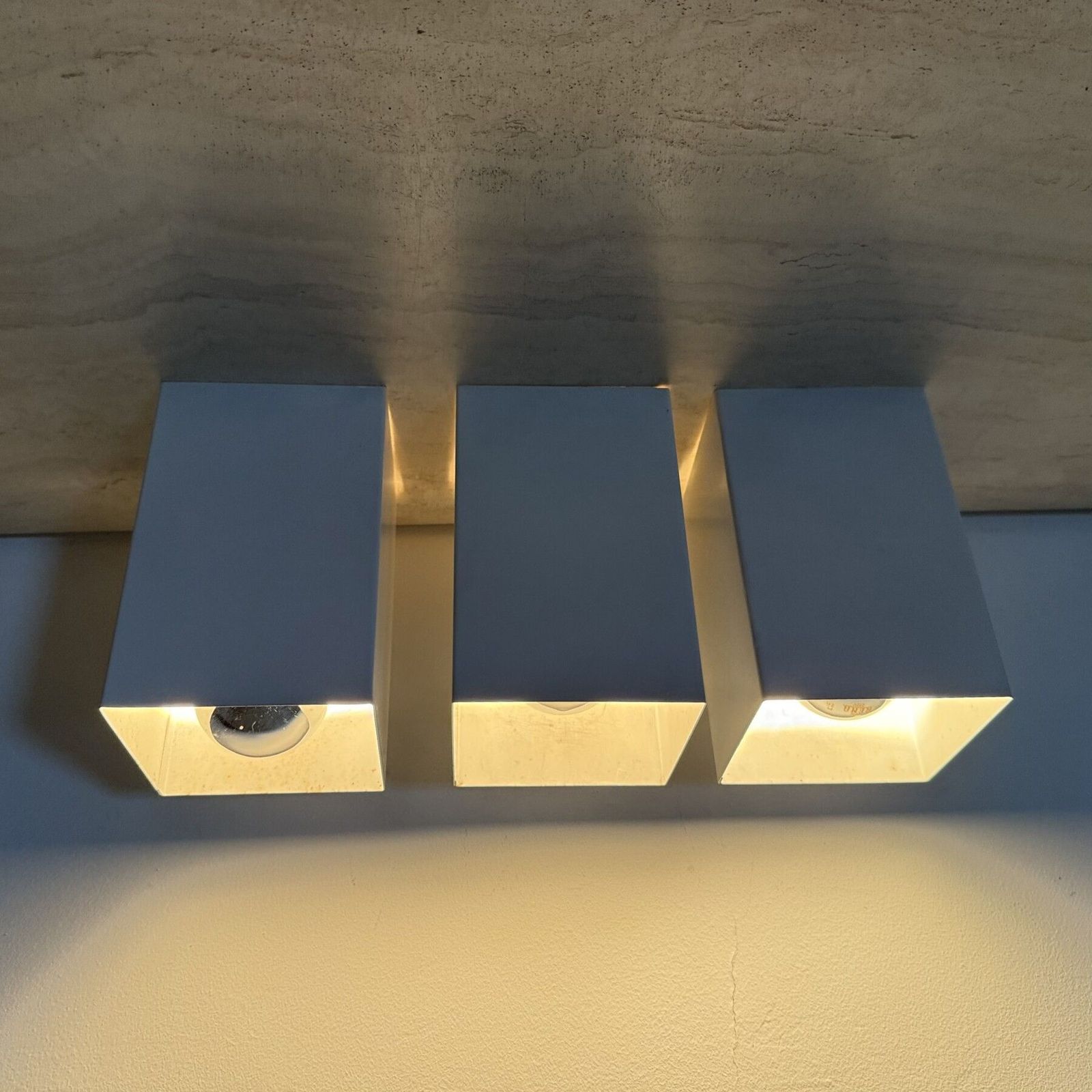 Set Van 3 Raak P300 Minimalistisch Design Wandlampen / Plafondlamp, Jaren 1970 photo vintage