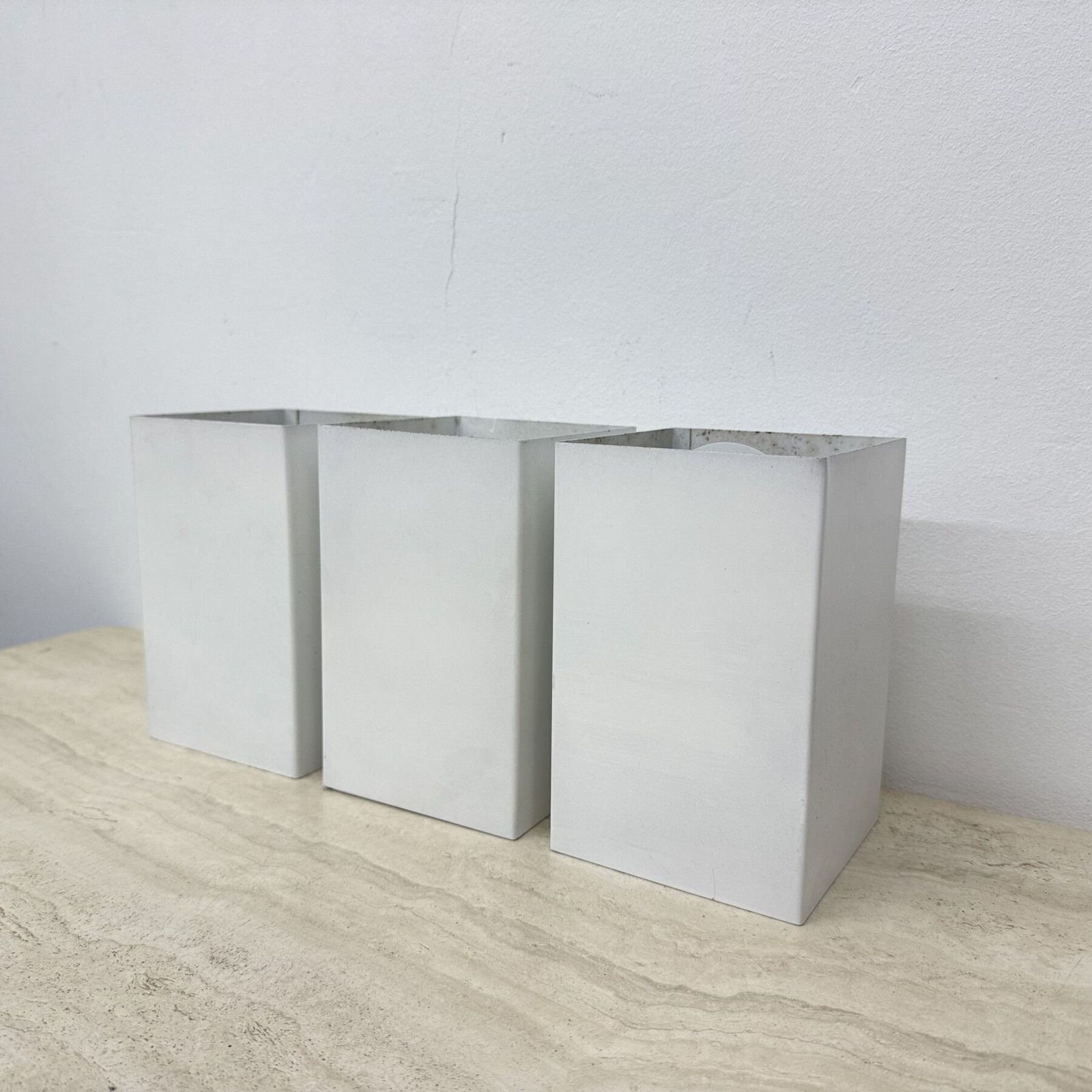 photo buy Set Van 3 Raak P300 Minimalistisch Design Wandlampen / Plafondlamp, Jaren 1970