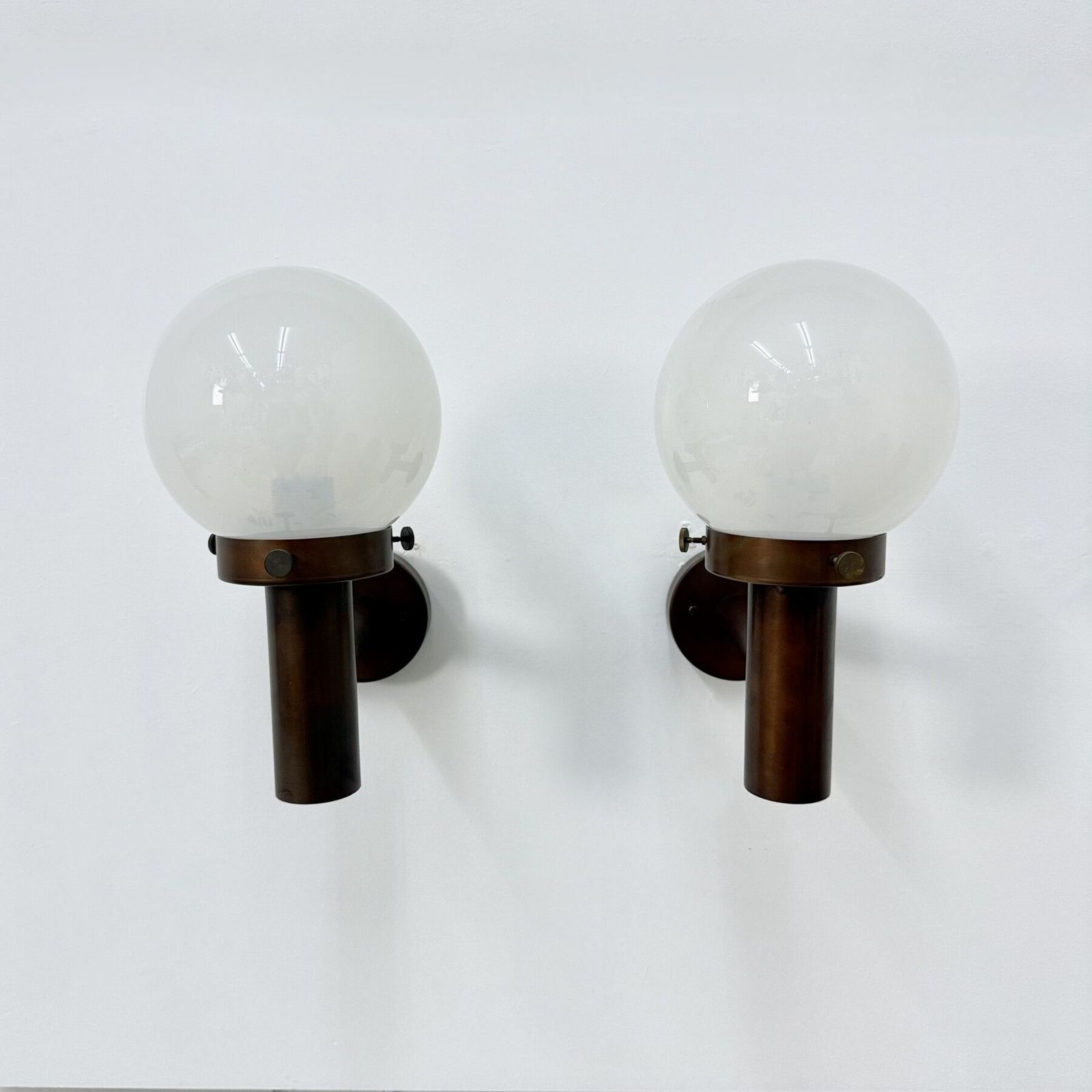 Set Of 2 Globe Glass Wall Lamps Sconces By Lisa Pape Sweden , 1970s photo Lighting