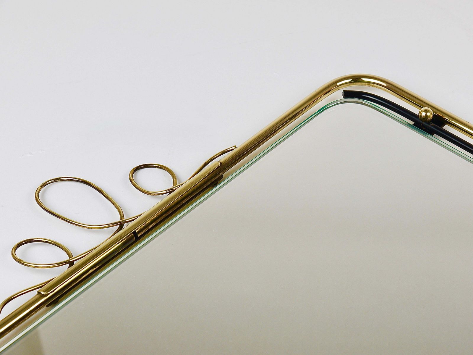 photo vinterior Midcentury Modern Brass Loops Wire Wall Mirror, Italy, 1950s