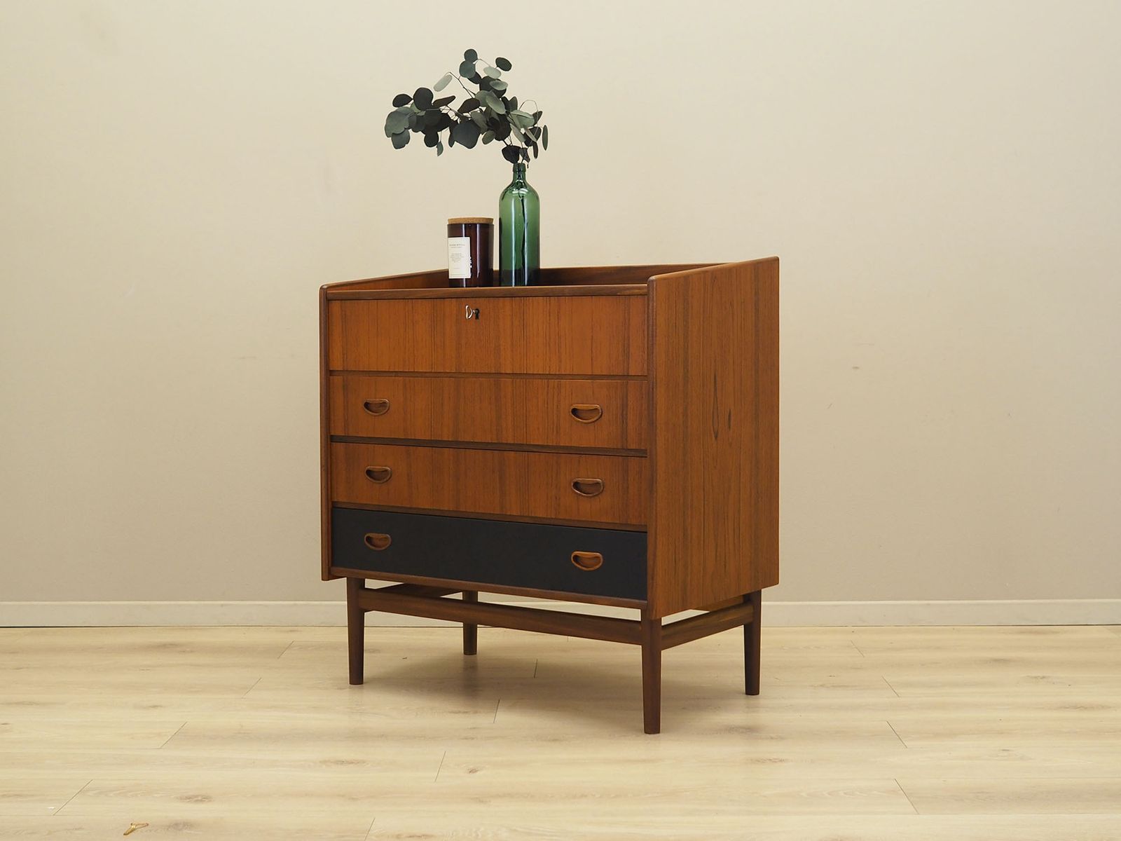 Teakhouten Kaptafel, Deens Design, Jaren 1970, Vervaardigd In Denemarken photo Meubels