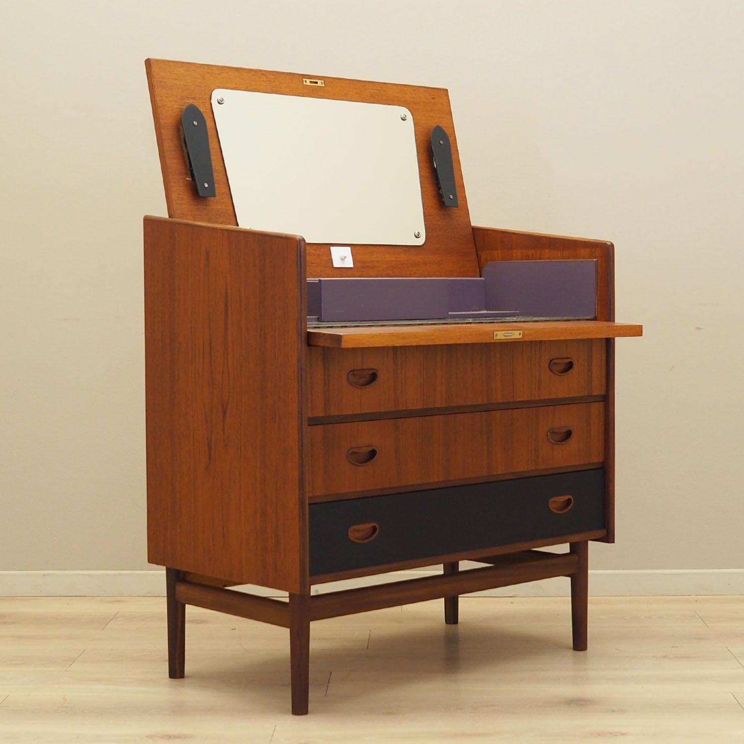 Teakhouten Kaptafel, Deens Design, Jaren 1970, Vervaardigd In Denemarken photo buy