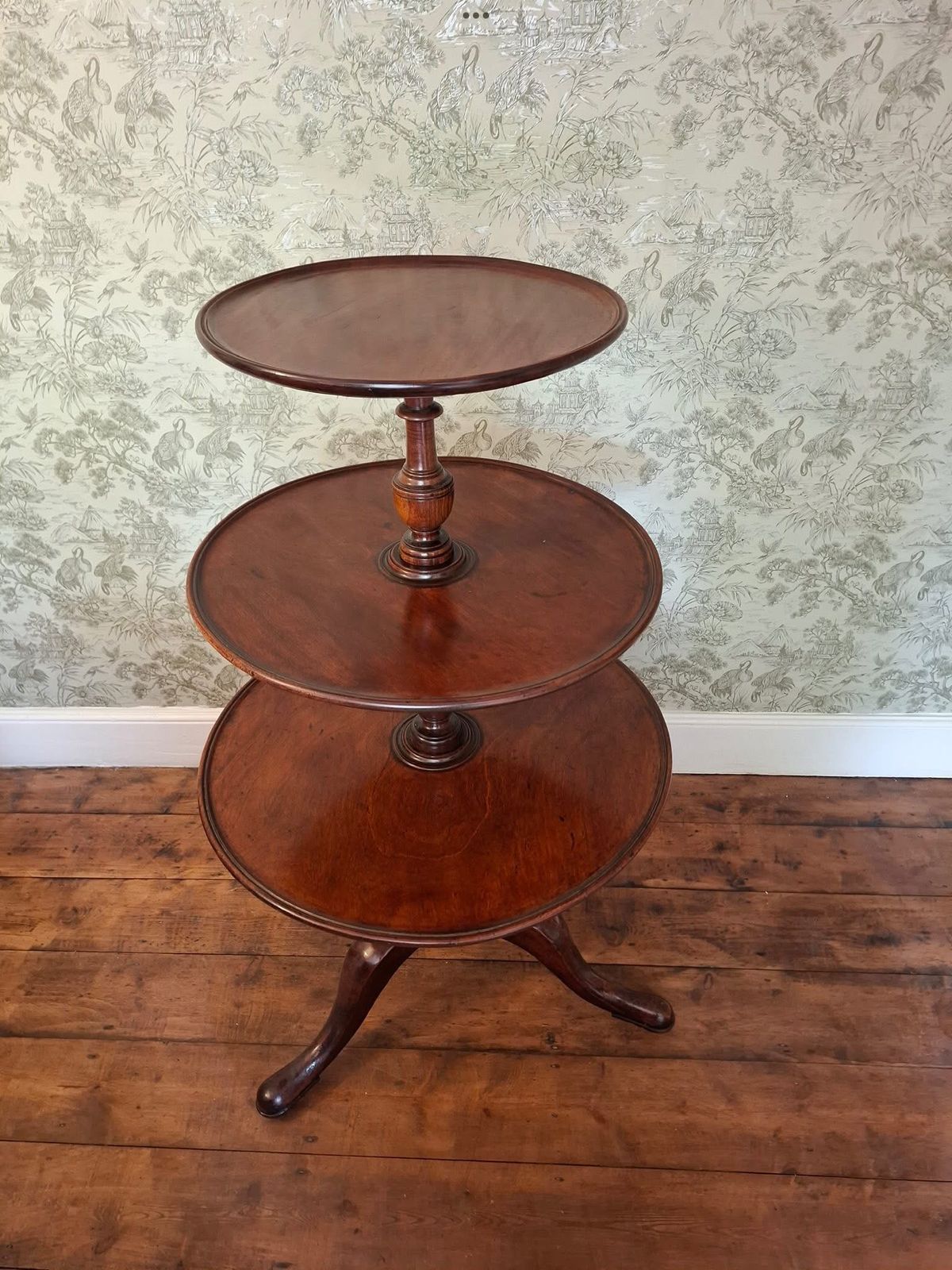 18th Century Georgian Mahogany 3 Tier Spinning Dumb Waiter photo for sale