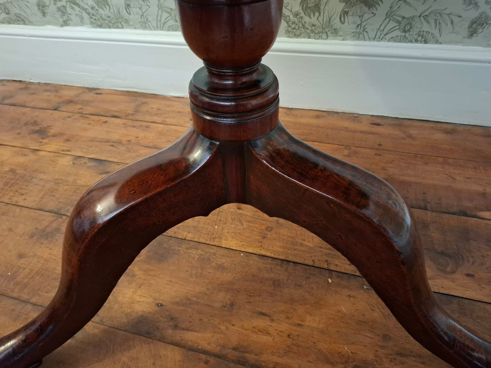 18th Century Georgian Mahogany 3 Tier Spinning Dumb Waiter photo vinterior