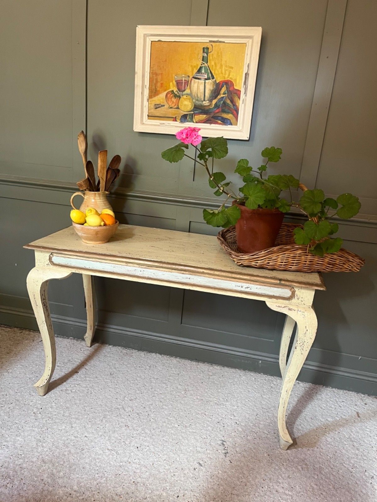 photo furniture Vintage/Antique Painted Table French Hall Table/Console Table