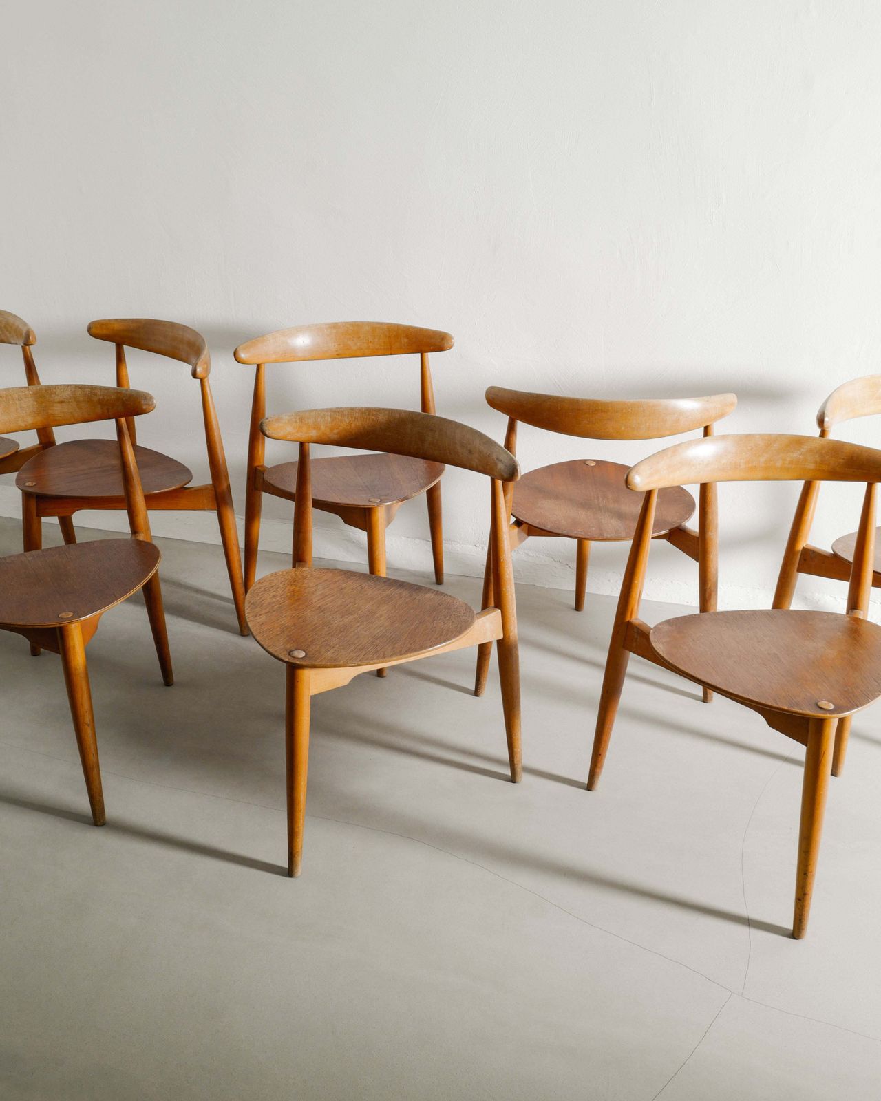 Set Of Eight Danish Mid Century Wooden "Heart" Dining Chairs In Oak & Teak By Hans J Wegner For Fritz Hansen, 1950s photo Furniture