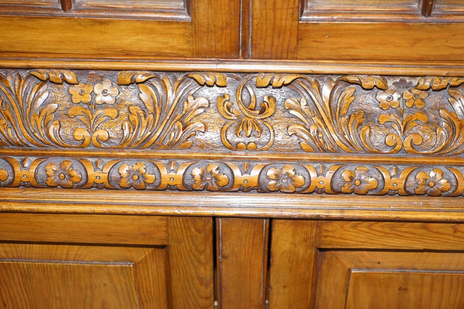 Very Important Antique Samuel Pepys 1666 Large Library Bookcase After Original photo vinterior