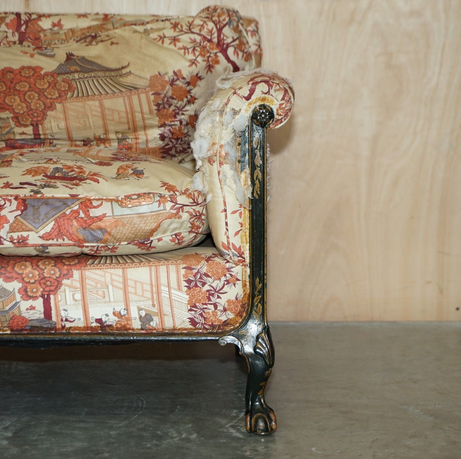 Antique Howard & Sons Aesthetic Movement Sofa Claw & Ball Feet Chinoiserie Fabic photo Furniture