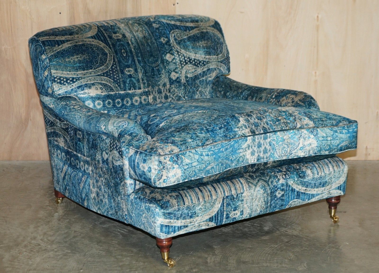 New Pair Of Mulberry Custom Made Howard Love Seat Armchairs Lemond Silk Velvet photo Furniture