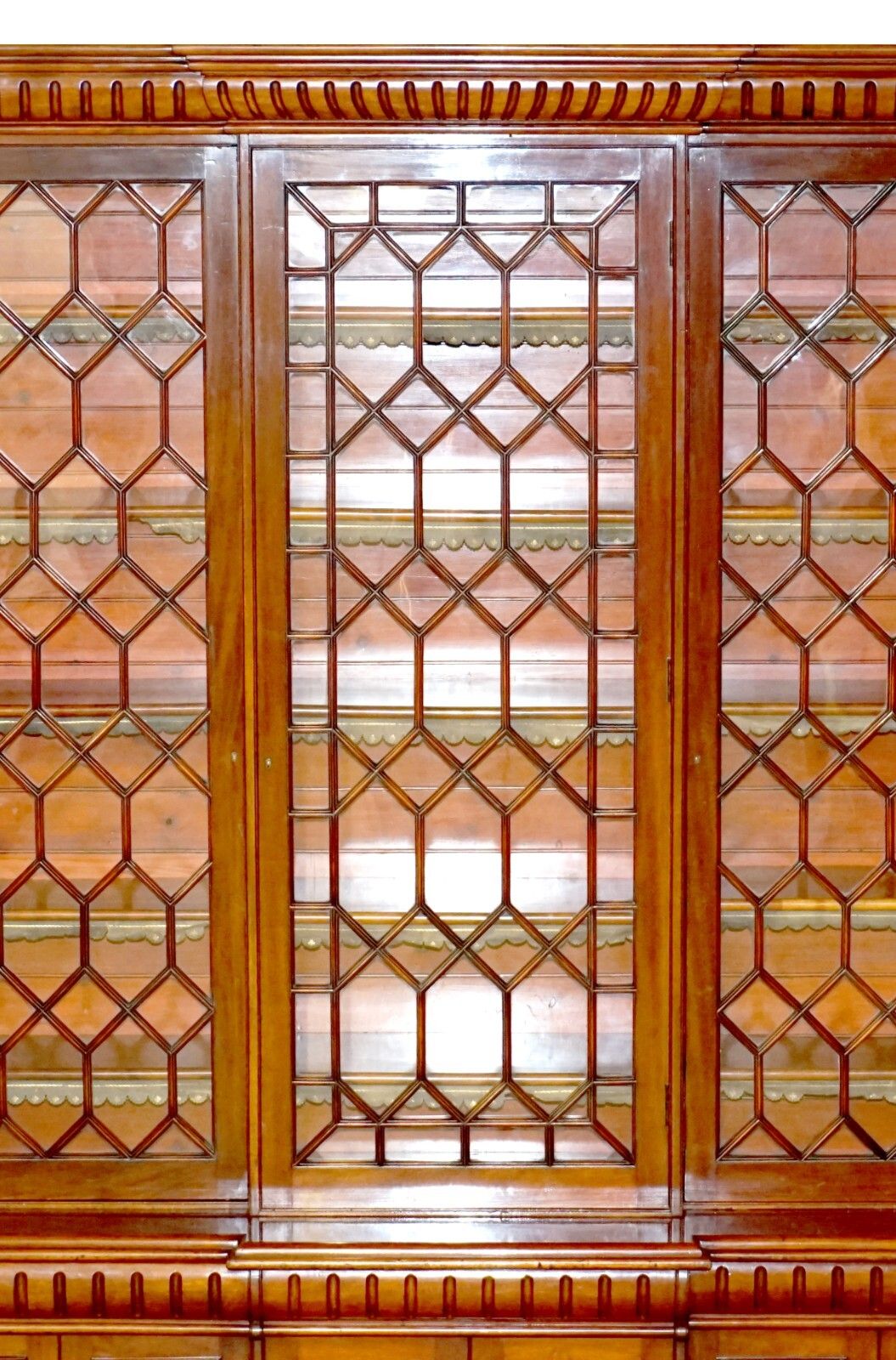 photo vinterior Monumental 2.9 Meter Tall Antique Victorian Mahogany Astral Glazed Bookcase