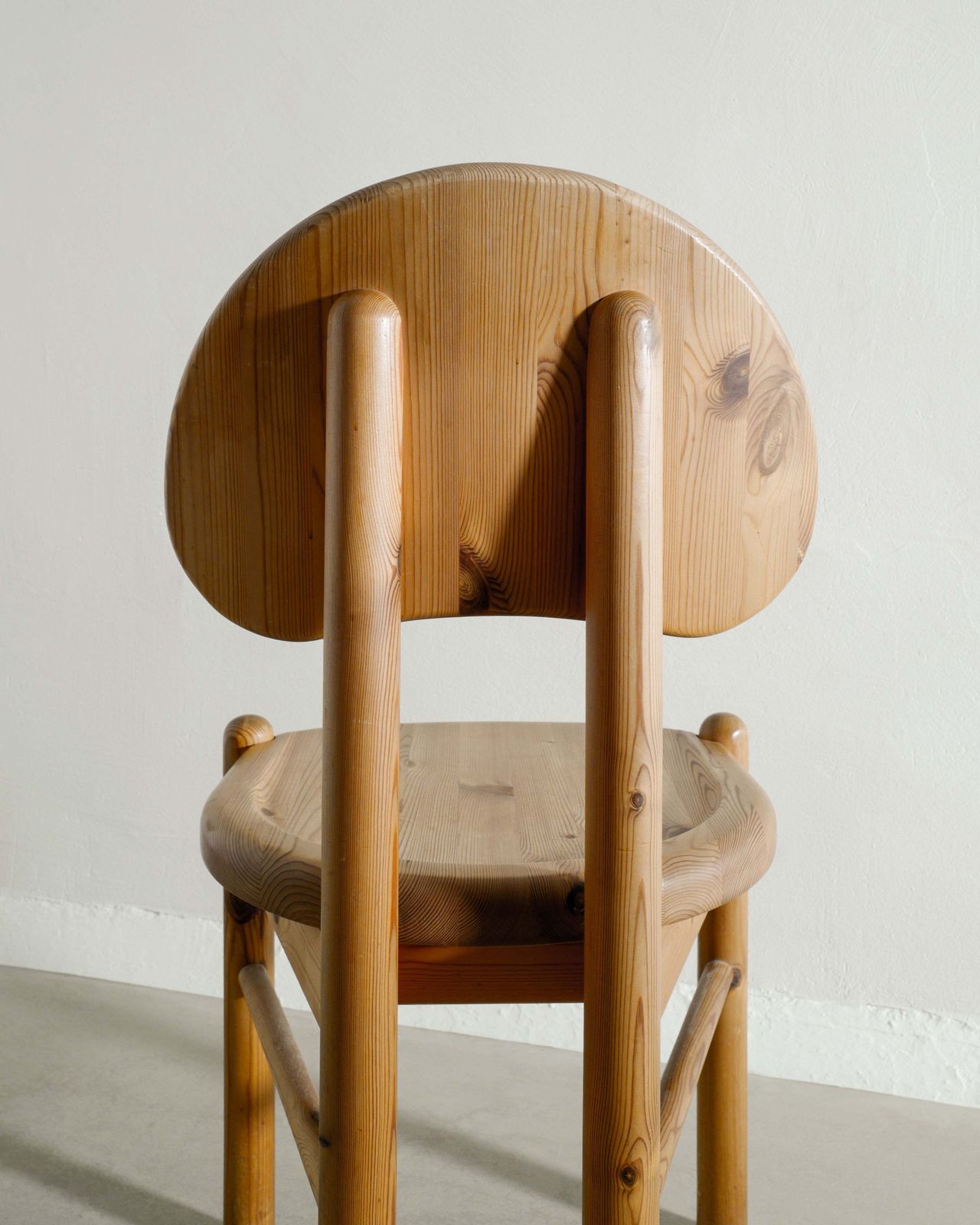 Danish Pine Chairs, 1970s, Vintage photo Furniture