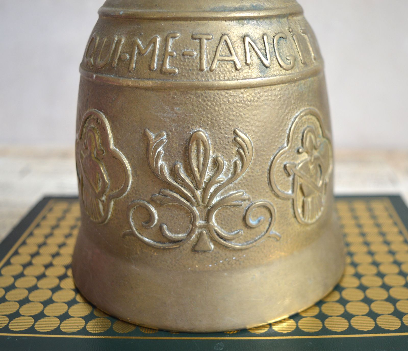French Antique Solid Heavy Embossed Brass Bell, Bearing The Latin Motto " Qui Me Tangit Vocem Meam Audi '' photo vinterior