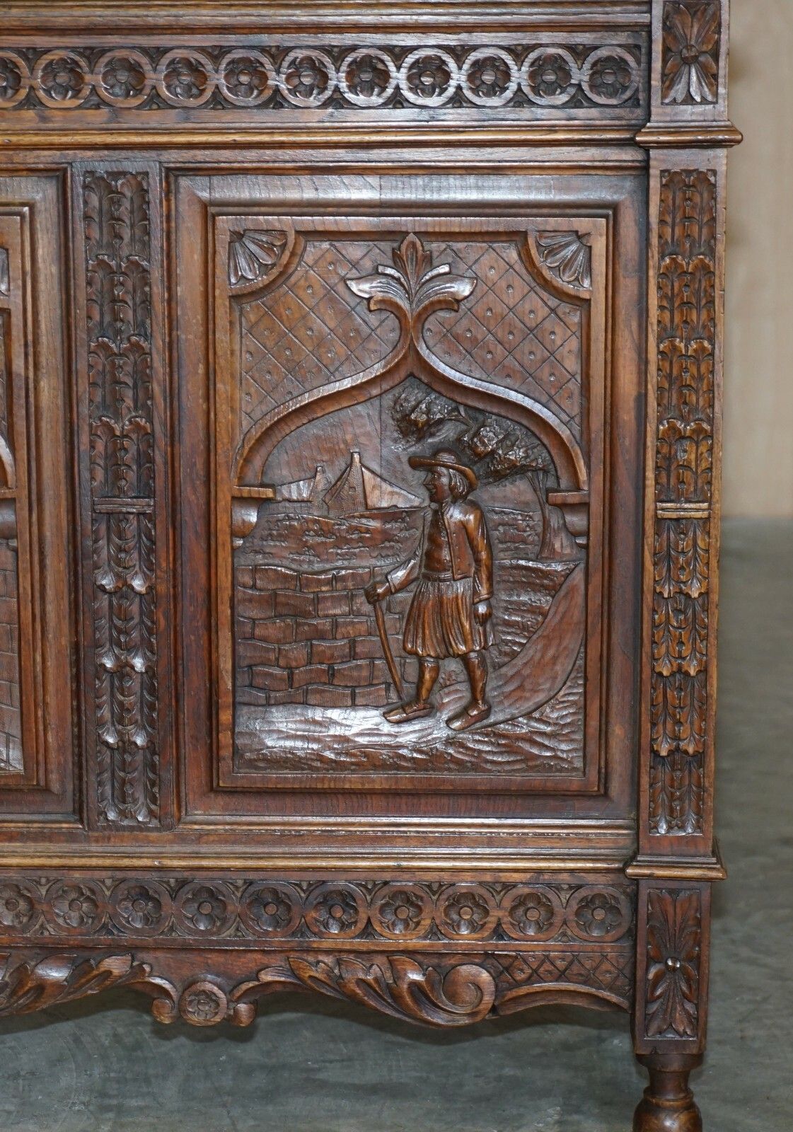 Antique Hand Carved Continental Oak Frame Bedstead Very Nicely Sculpted Part Set photo vinterior
