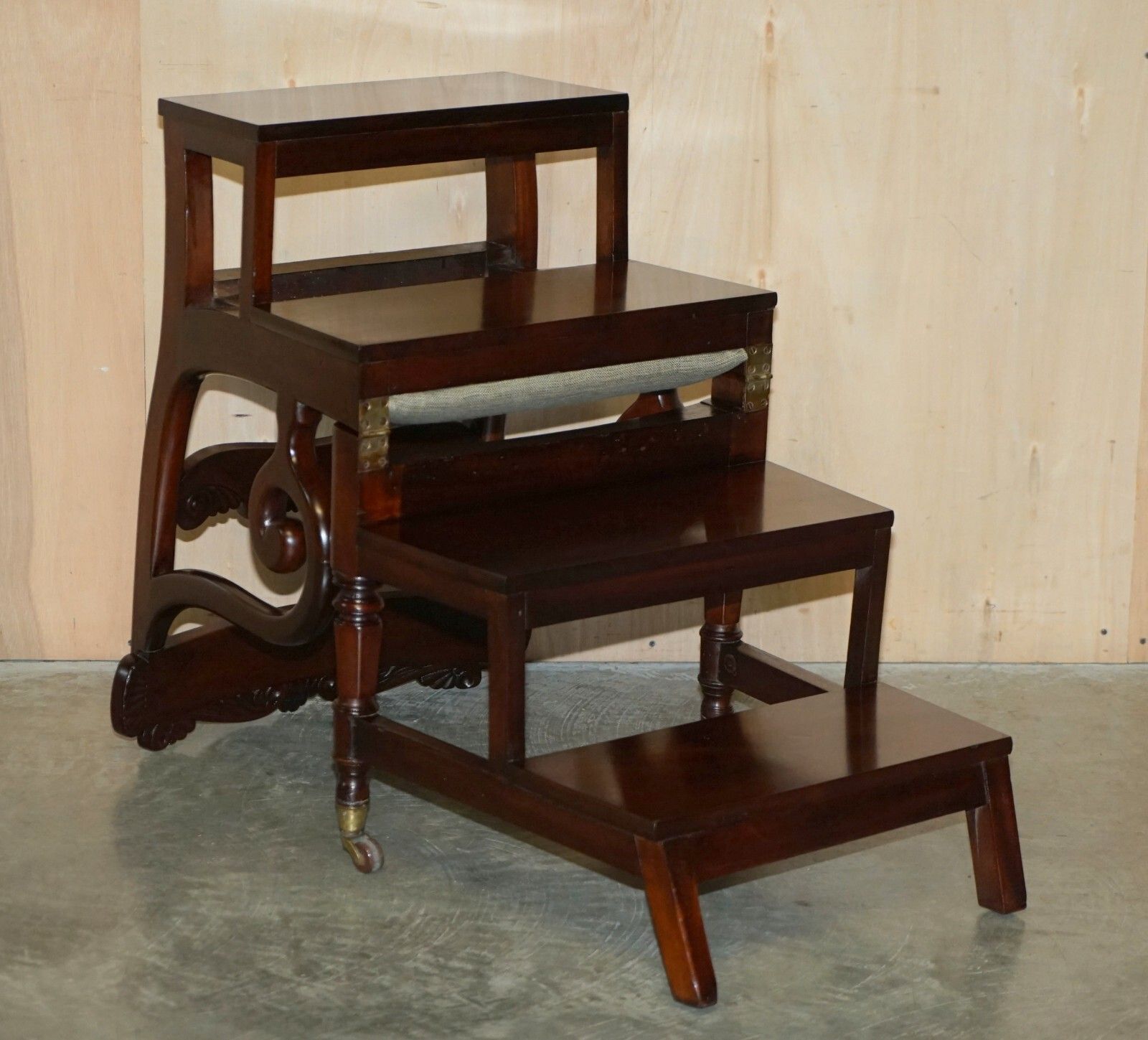 photo vinterior Antique 1830 William IV Flamed Mahogany Metamorphic Library Armchair Steps