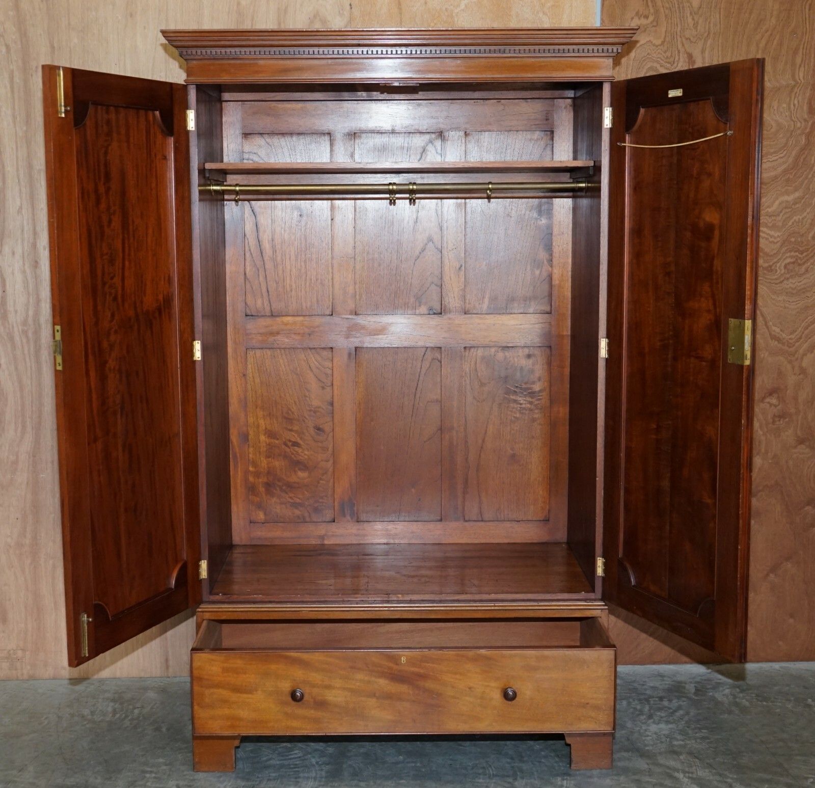 Original Antique Fully Stamped Howard & Son's Berners Street Mahogany Wardrobe photo vintage