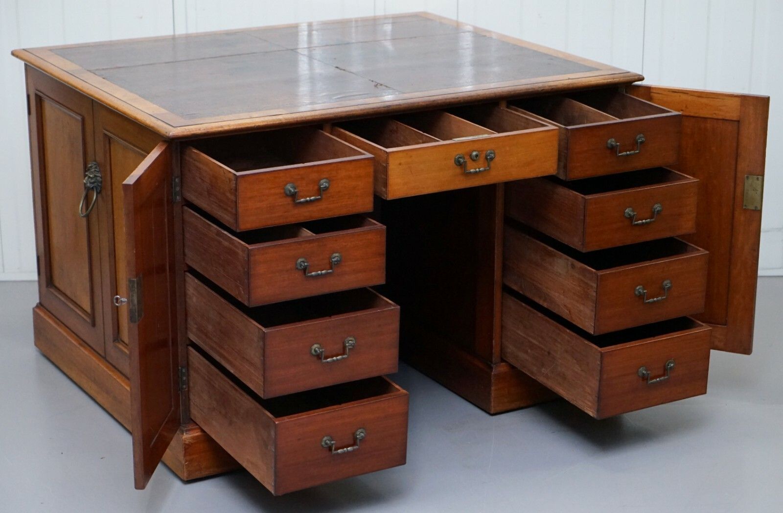 8500.0 Rare 1794 George III Gillows Of Lancaster Double Sided Postmasters Sorting Desk photo