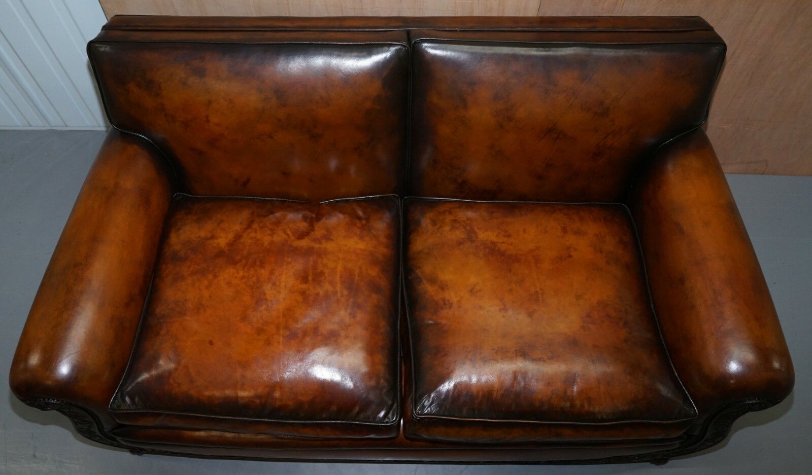 Luxury Victorian Hand Dyed Aged Brown Leather Two Seat Sofa Hand Carved Floral photo 8000.0