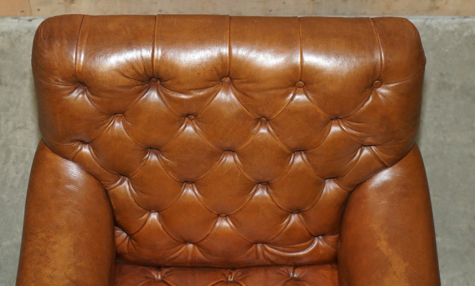 Furniture Pair Of Antique Victorian Chesterfield Brown Leather Armchairs Claw & Ball Feet photo