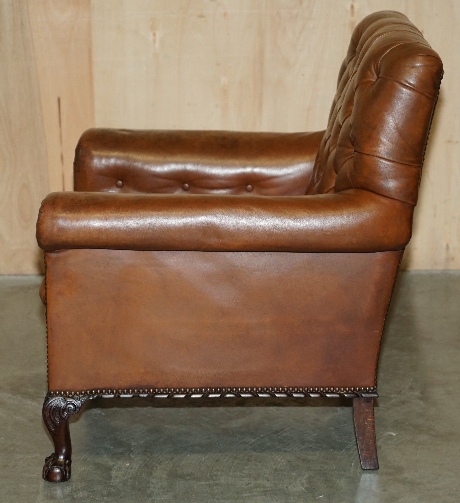 photo vintage Pair Of Antique Victorian Chesterfield Brown Leather Armchairs Claw & Ball Feet