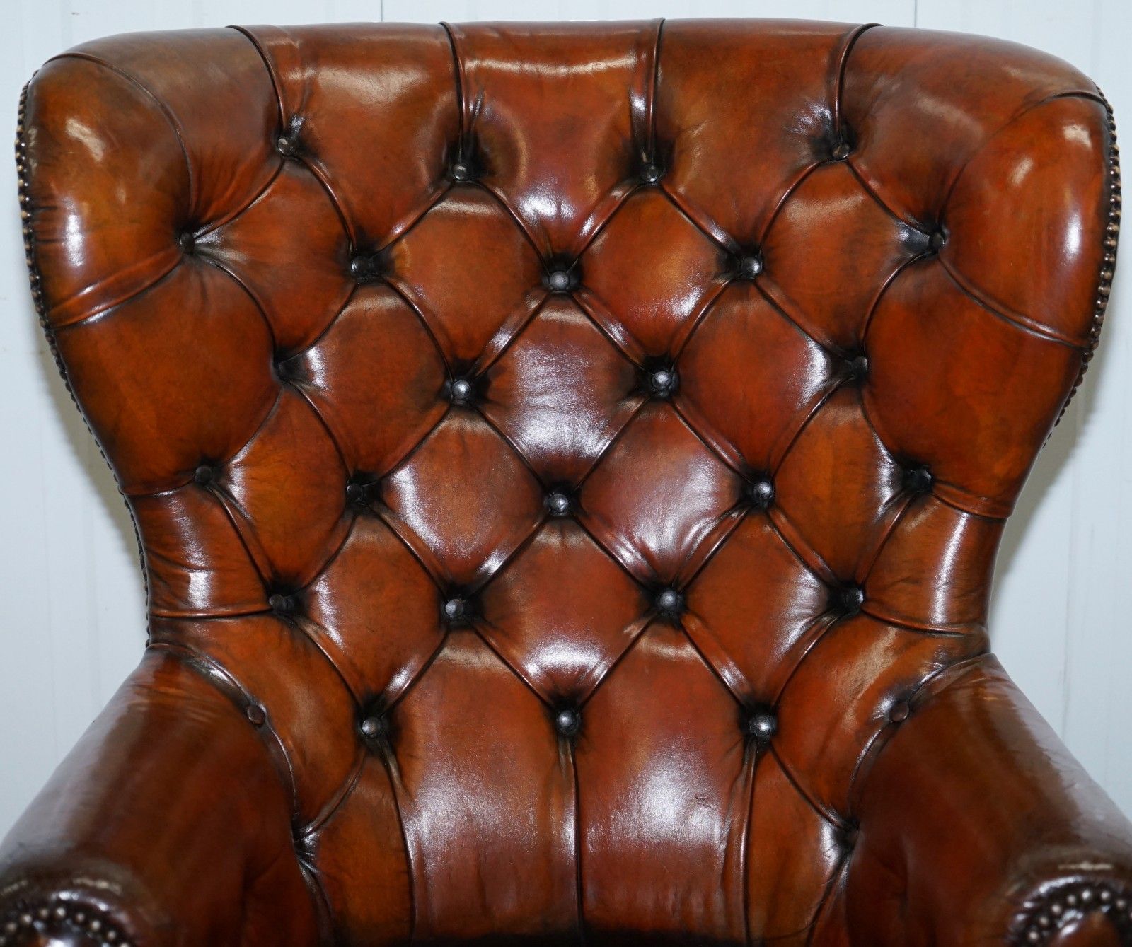 photo furniture Regency Chesterfield Brown Leather Porters Armchair In The Manor Of Gillows