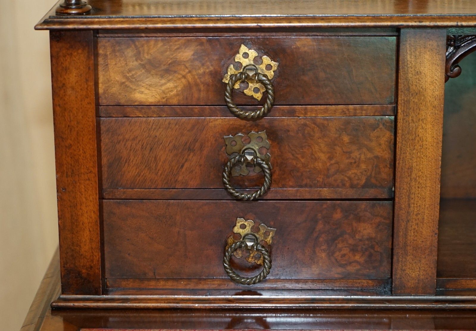 Antique Circa 1850 Patrick Beakey Dublin Oxblood Leather Demi Lune Gallery Desk photo vinterior