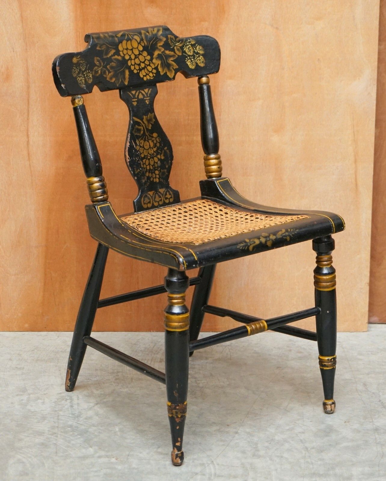 Pair Of Circa 1825 Georgian Baltimore Ebonised Painted Gilt Bergere Side Chairs photo for sale