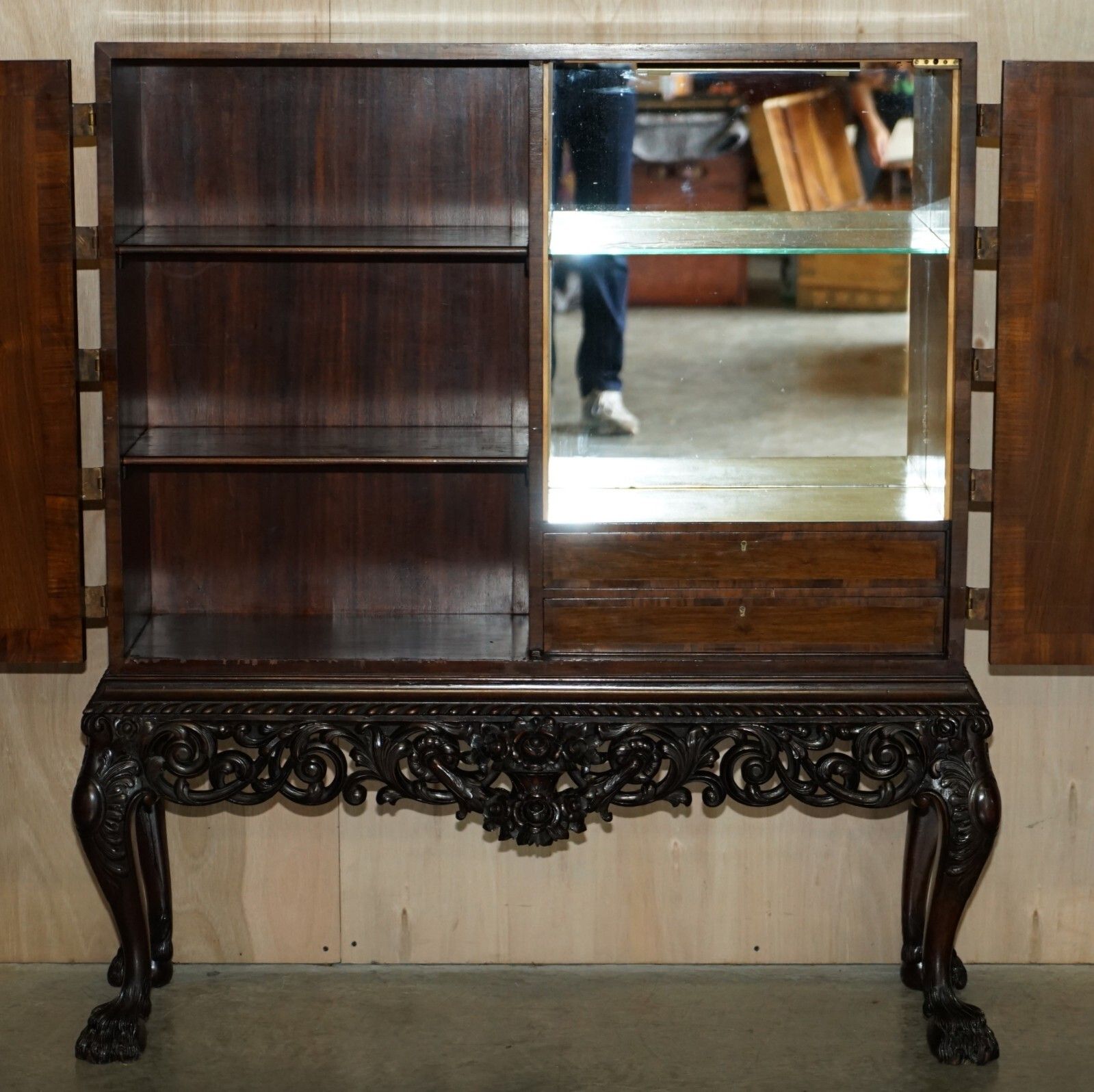 3950.0 Antique Burr Walnut Lion Hairy Paw Feet Drinks Cabinet William & Mary Style photo