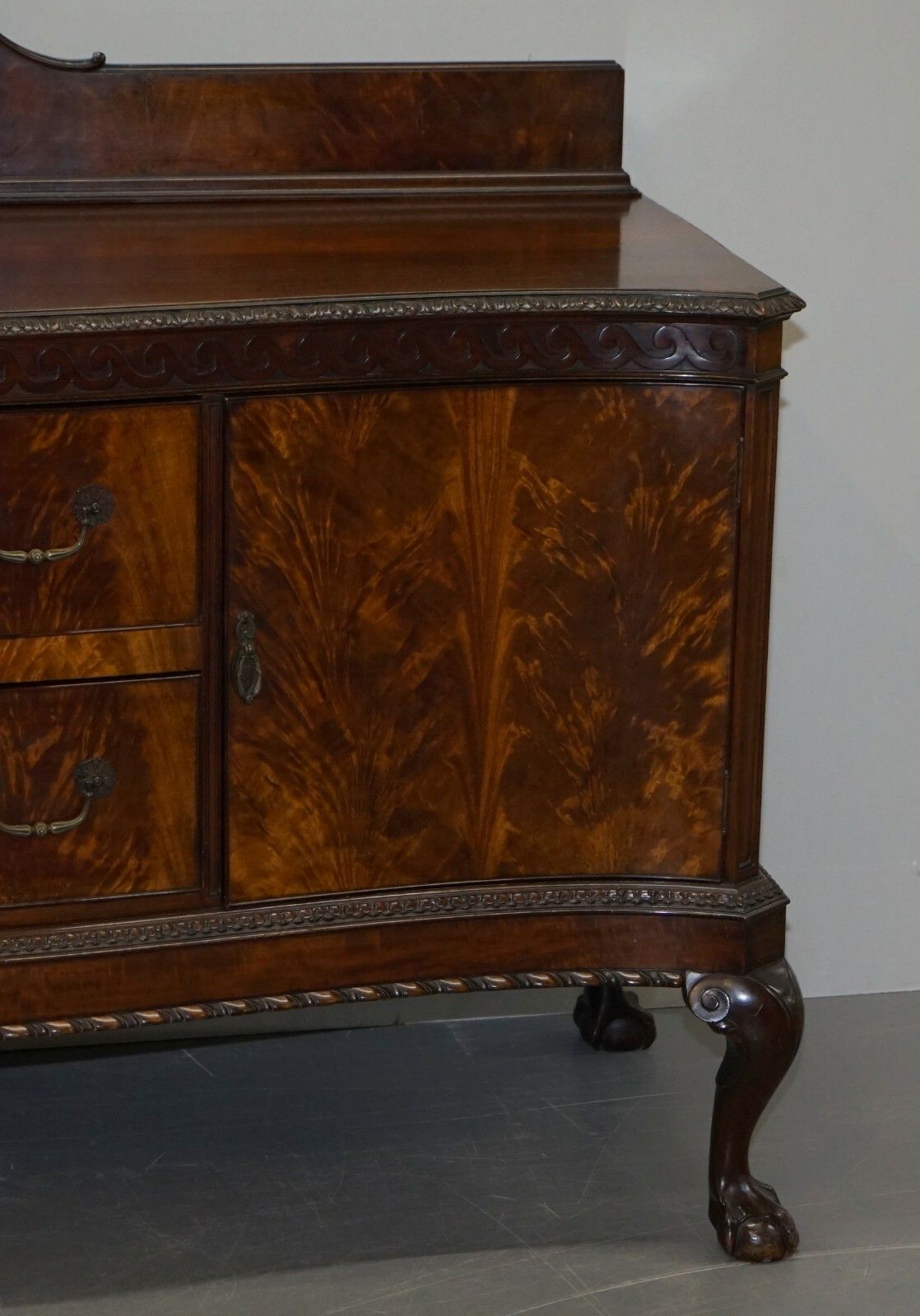 Victorian Thomas Chippendale Claw & Ball Feet Sideboard Flamed Curl Mahogany photo Furniture