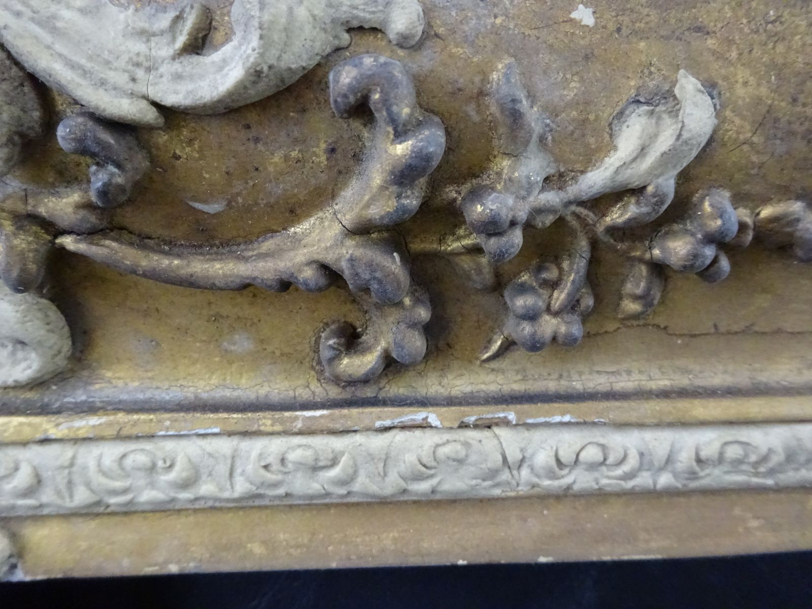 photo furniture Victorian Gilt Gesso Frame (No Glass) As Found.