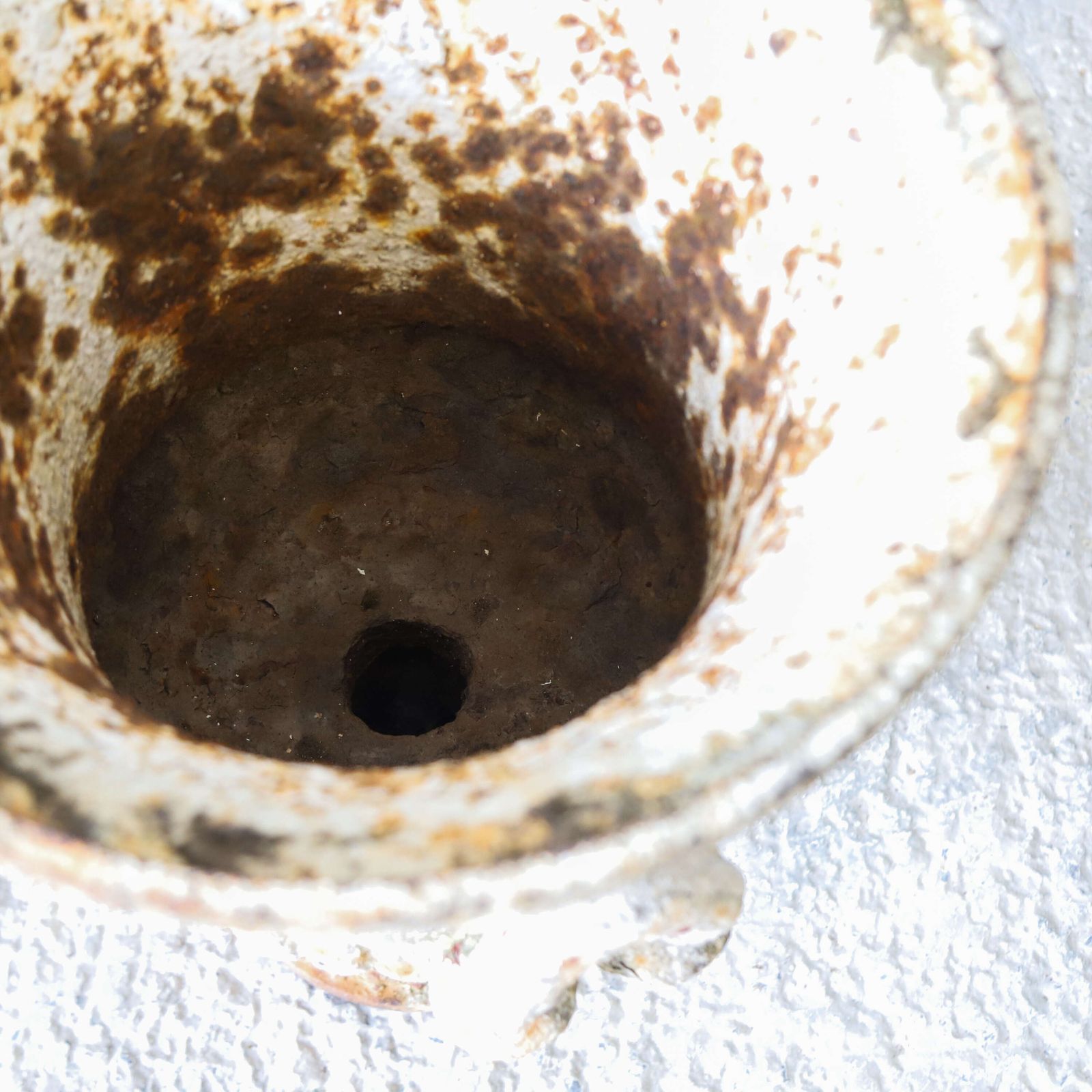 19th Century Garden Antique Andrew Handyside Campana Cast Iron Weathered Urn photo vintage