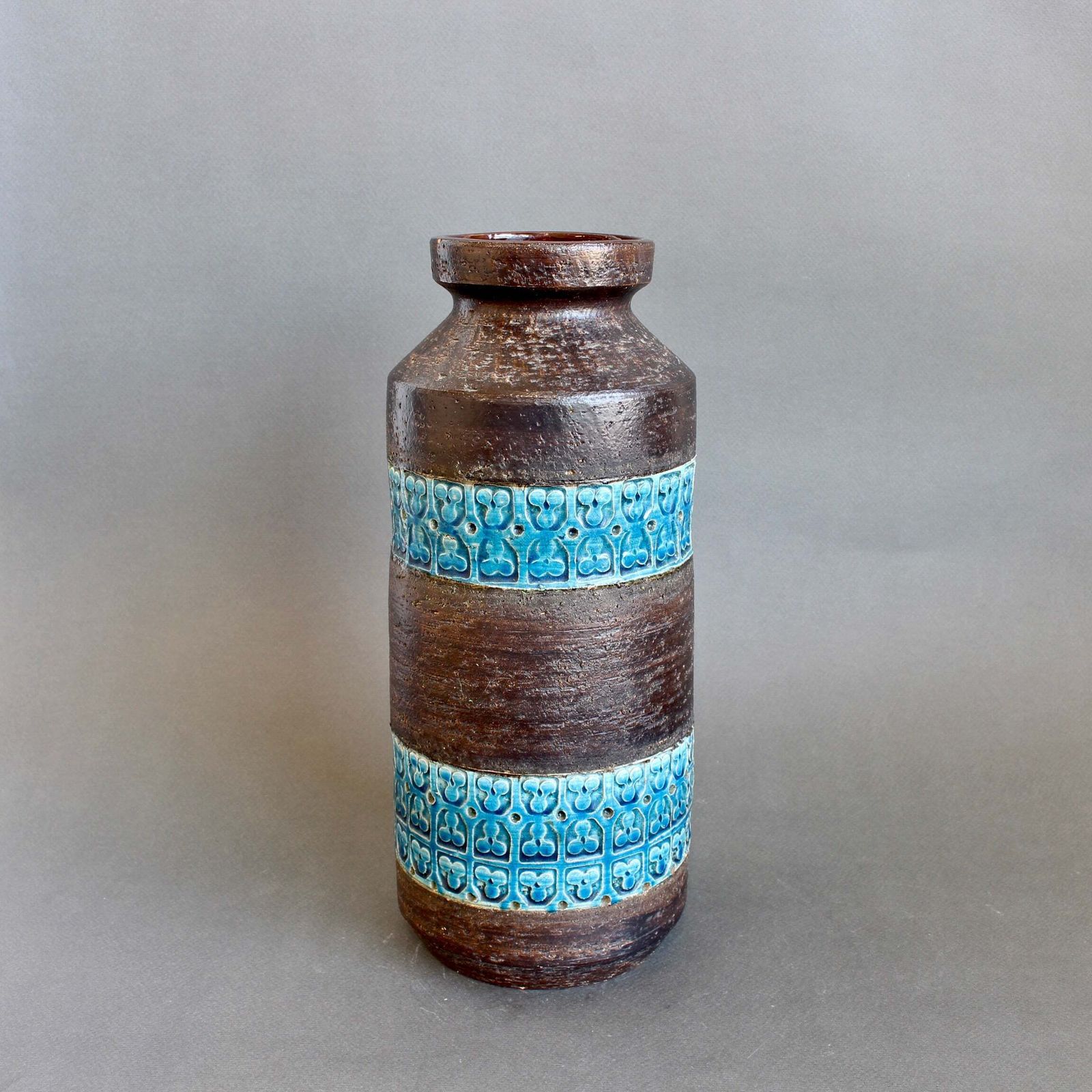 Mid Century Italian Ceramic Trifoglio Range Vase By Aldo Londi For Bitossi (1964) photo furniture