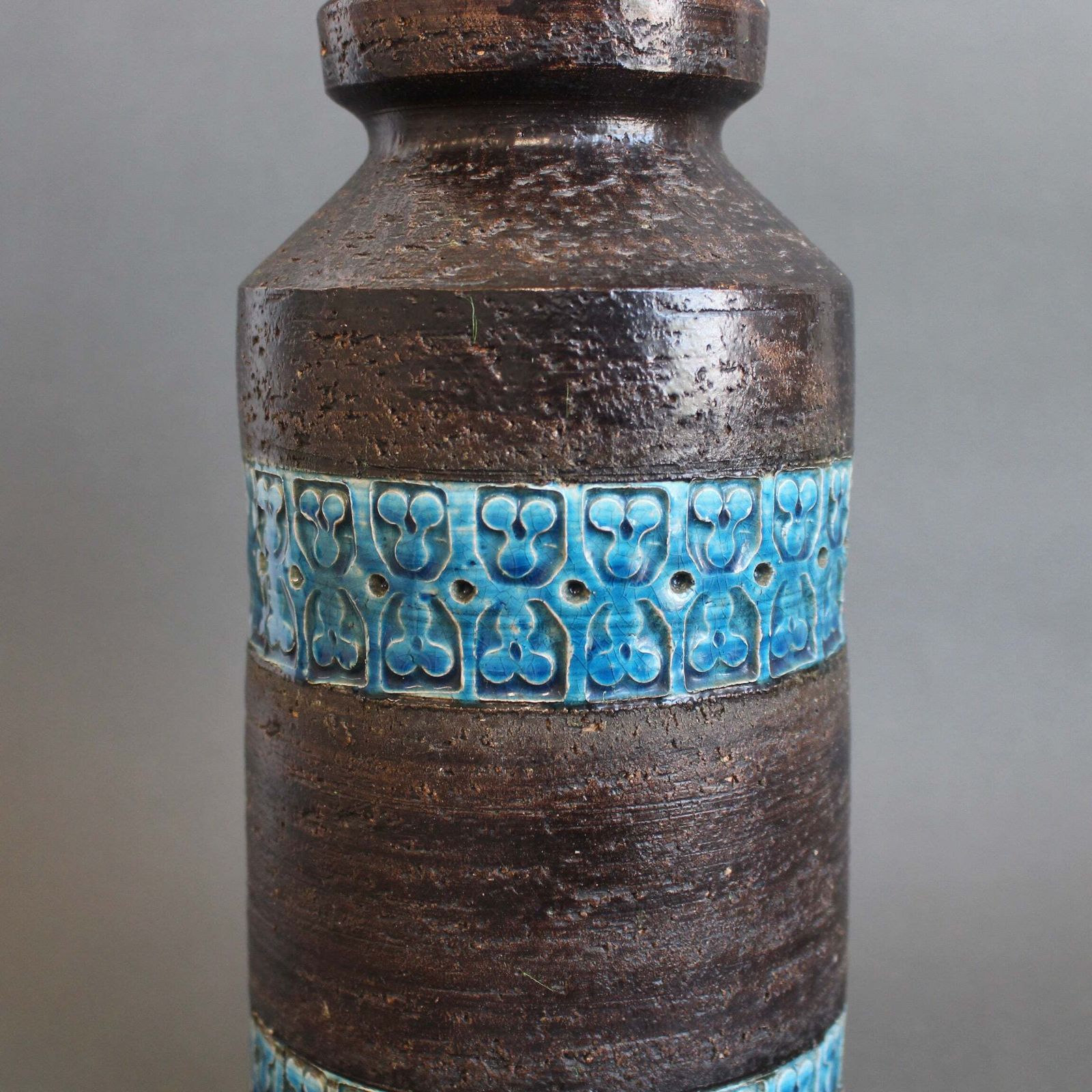 photo for sale Mid Century Italian Ceramic Trifoglio Range Vase By Aldo Londi For Bitossi (1964)