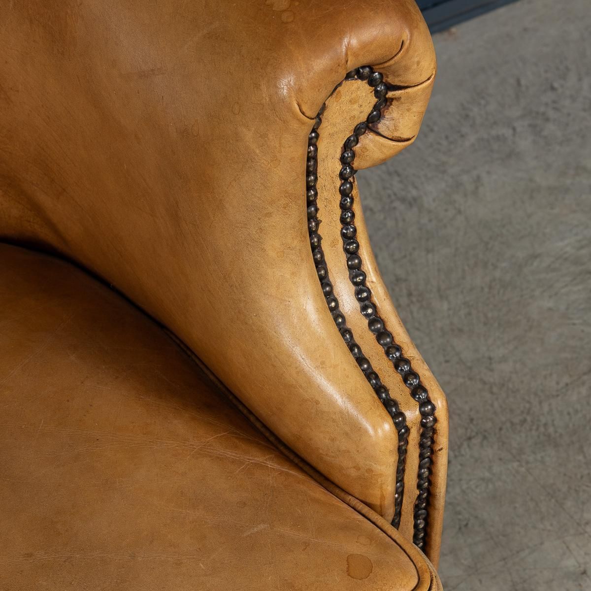 photo vintage Vintage 20th Century Dutch Sheepskin Leather Sofa