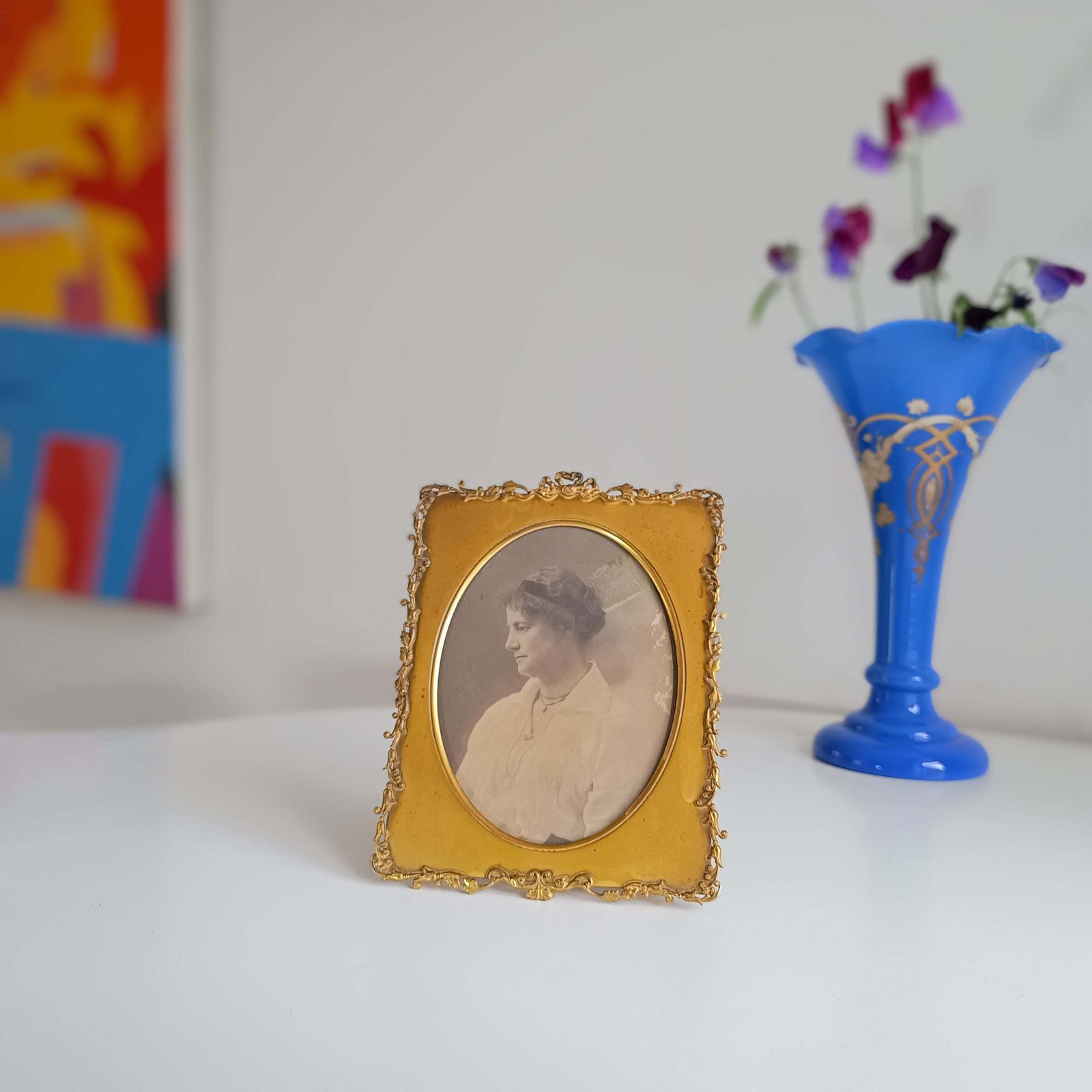 photo furniture Antique French Gilt Brass Picture Frame With 1900 Photographic Portrait Of An Edwardian Lady – Velvet Back And Dore Bronze Easel Stand