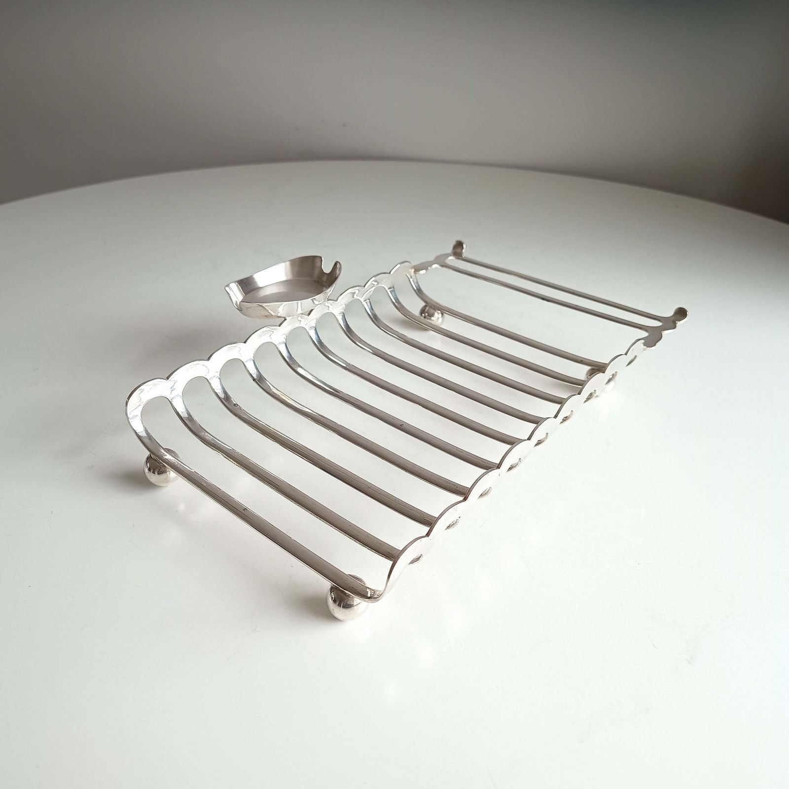 photo furniture Antique English Silver Plate Asparagus Server Drainer With Provencal Sauce Or Butter Side Dish Signed Late Victorian To Edwardian Sheffield