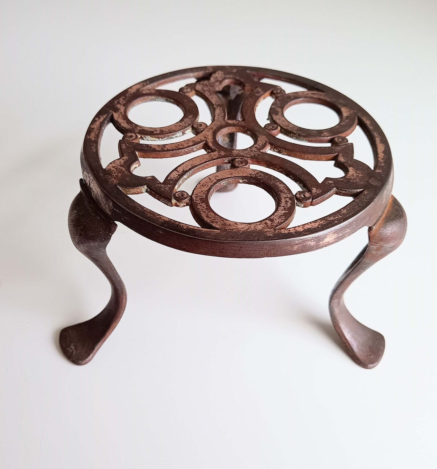 Antique English Art Nouveau Cast Iron Trivet, Registered Design 430938 For 1906 On Three Bound Legs photo furniture