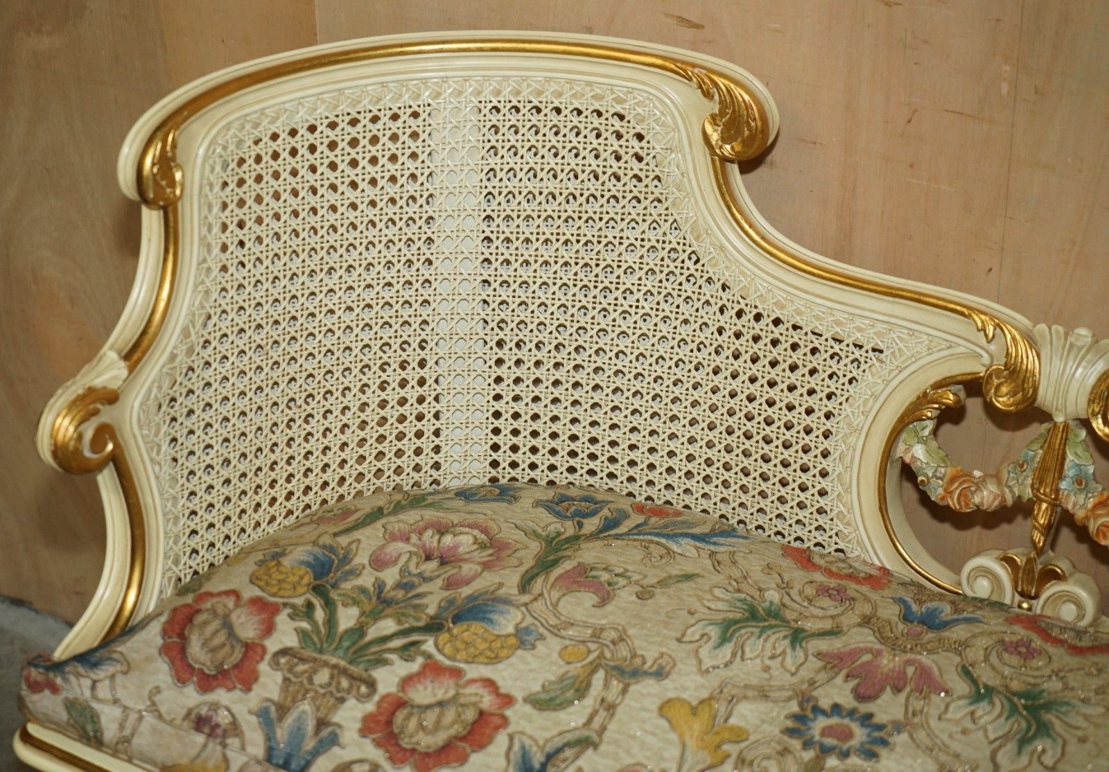 photo furniture Antique Gold & Silver Leaf Embroidered French Louis Bergere Window Seat Bench