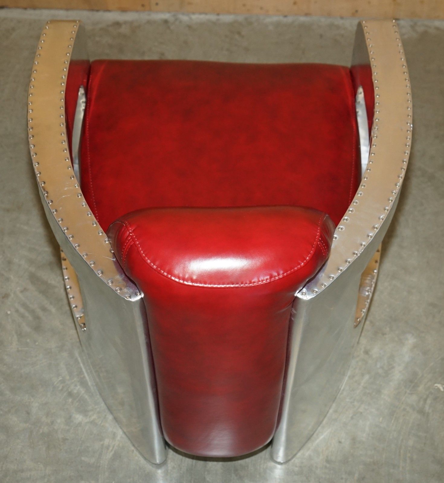 photo vinterior Fine Pair Of Red Wine Leather Polished Aluminium Aviator Rocket Lounge Armchairs