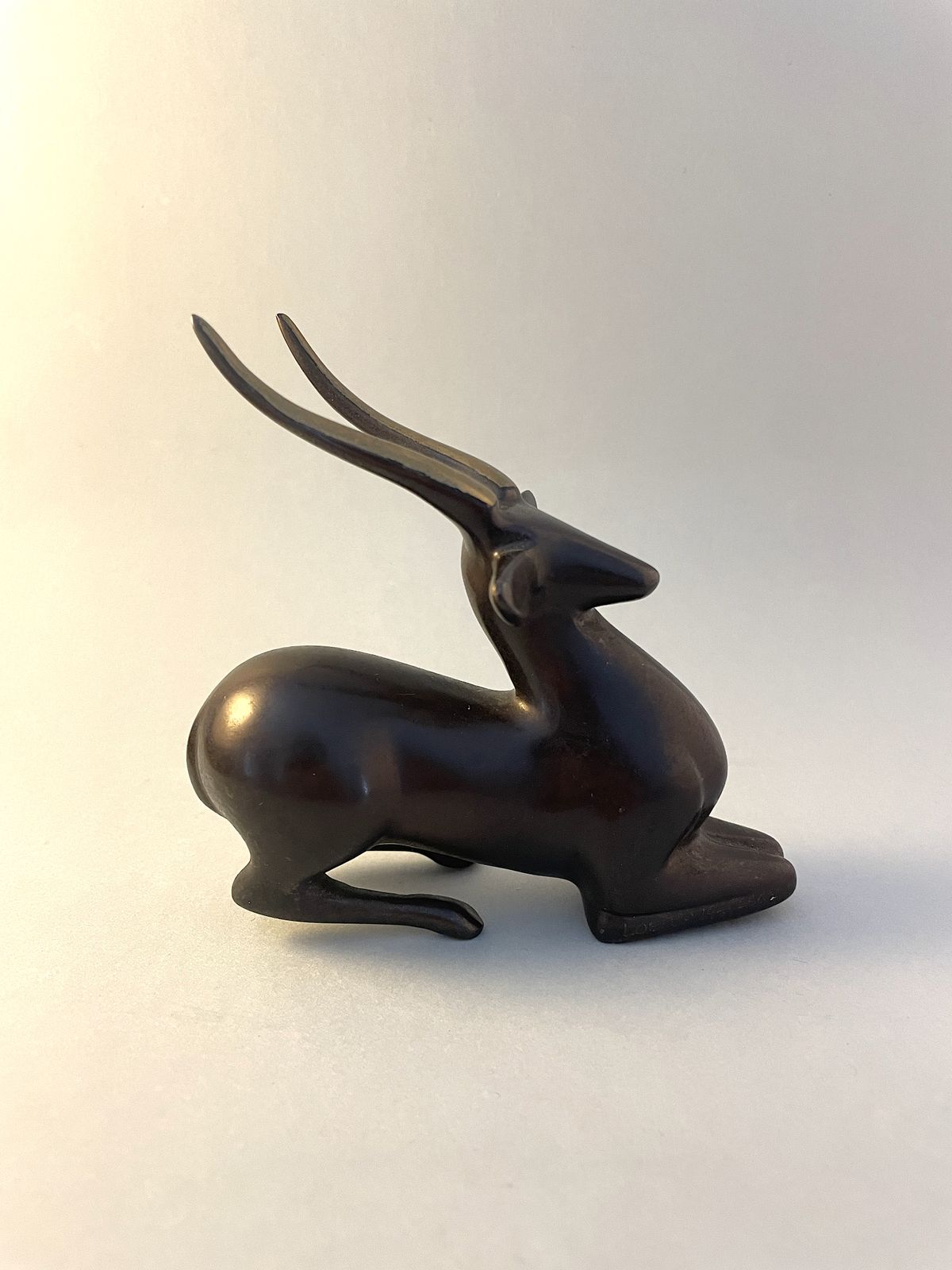 Loet Vanderveen Bronze Sculpture Of A Nyala, Signed & Numbered By Artist, Limited Edition 194/2500 photo furniture