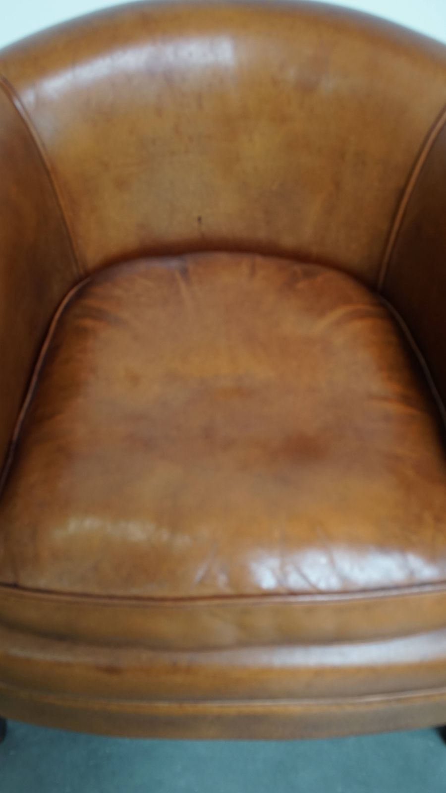 Mooie, Comfortabele Schapenvacht Club Fauteuil In Goede Staat Met Een Mooie Patina. photo vinterior