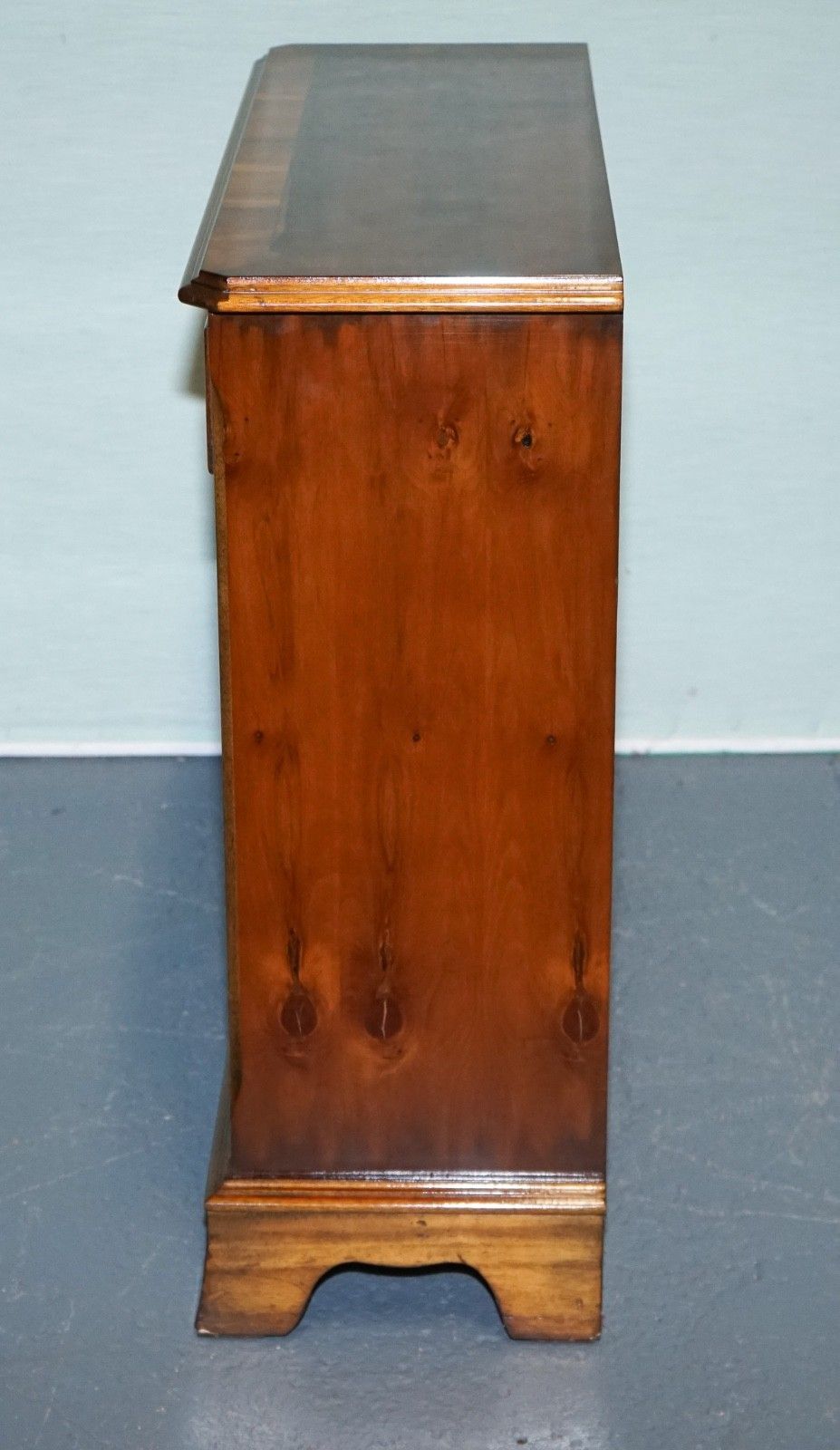 photo vinterior Vintage Burr Yew Wood Open Dwarf Library Bookcase With Two Drawers