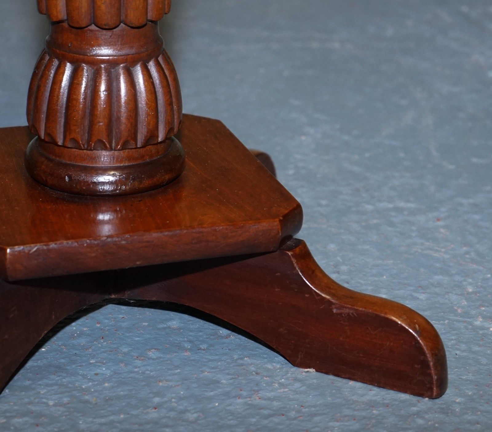 Vintage Carved Hardwood Barley Twist Pedestal Stand Display Plant Stand photo vintage