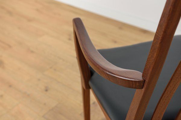 photo vinterior Mid Century Teak And Leather Dining Chairs By Leslie Dandy For G Plan, 1960s, Set Of 8