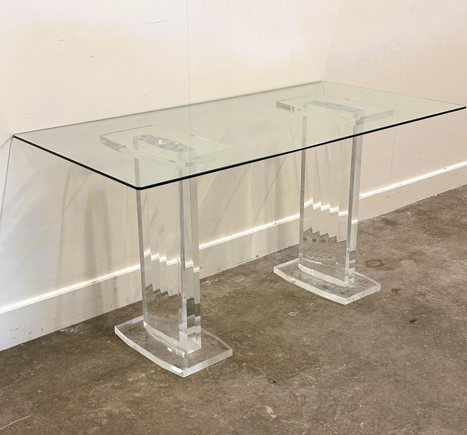 photo furniture Striking 1980s Italian Lucite And Glass Console Or Desk — Sculptural Minimalist Design In Transparent Luxury"