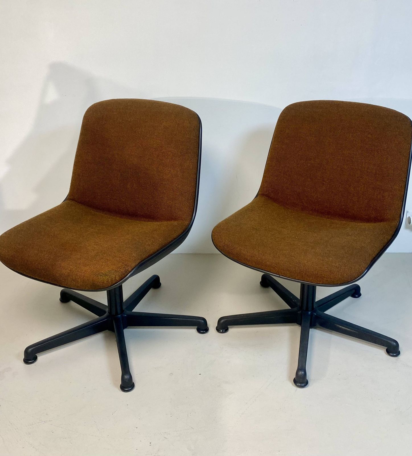 Pair Of Comforto Armchairs From The 1970s. photo for sale