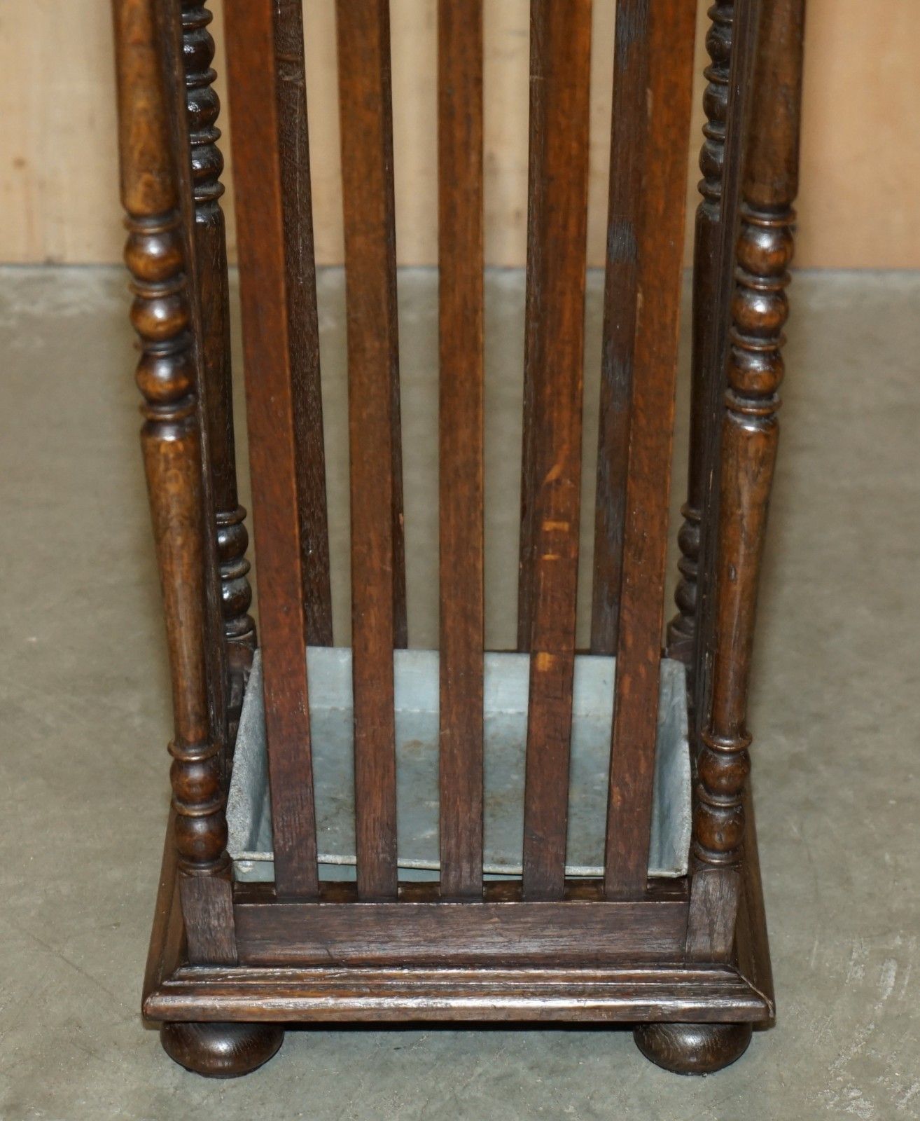495.0 Antique Edwardian Hand Carved English Oak Walking Stick Or Umbrella Stand photo