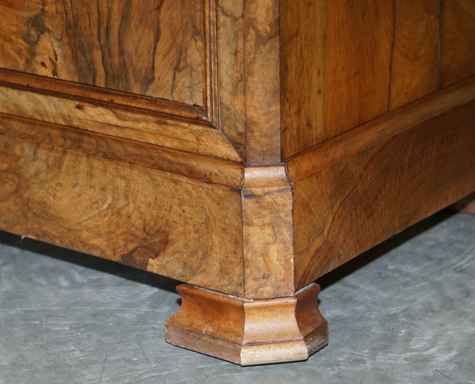 Antique Circa 1860 Walnut & Marble Topped Chest Of Drawers With Original Key photo vinterior